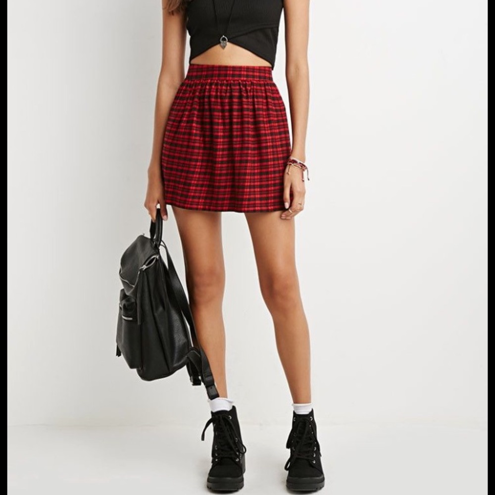 Plaid mini skirt
